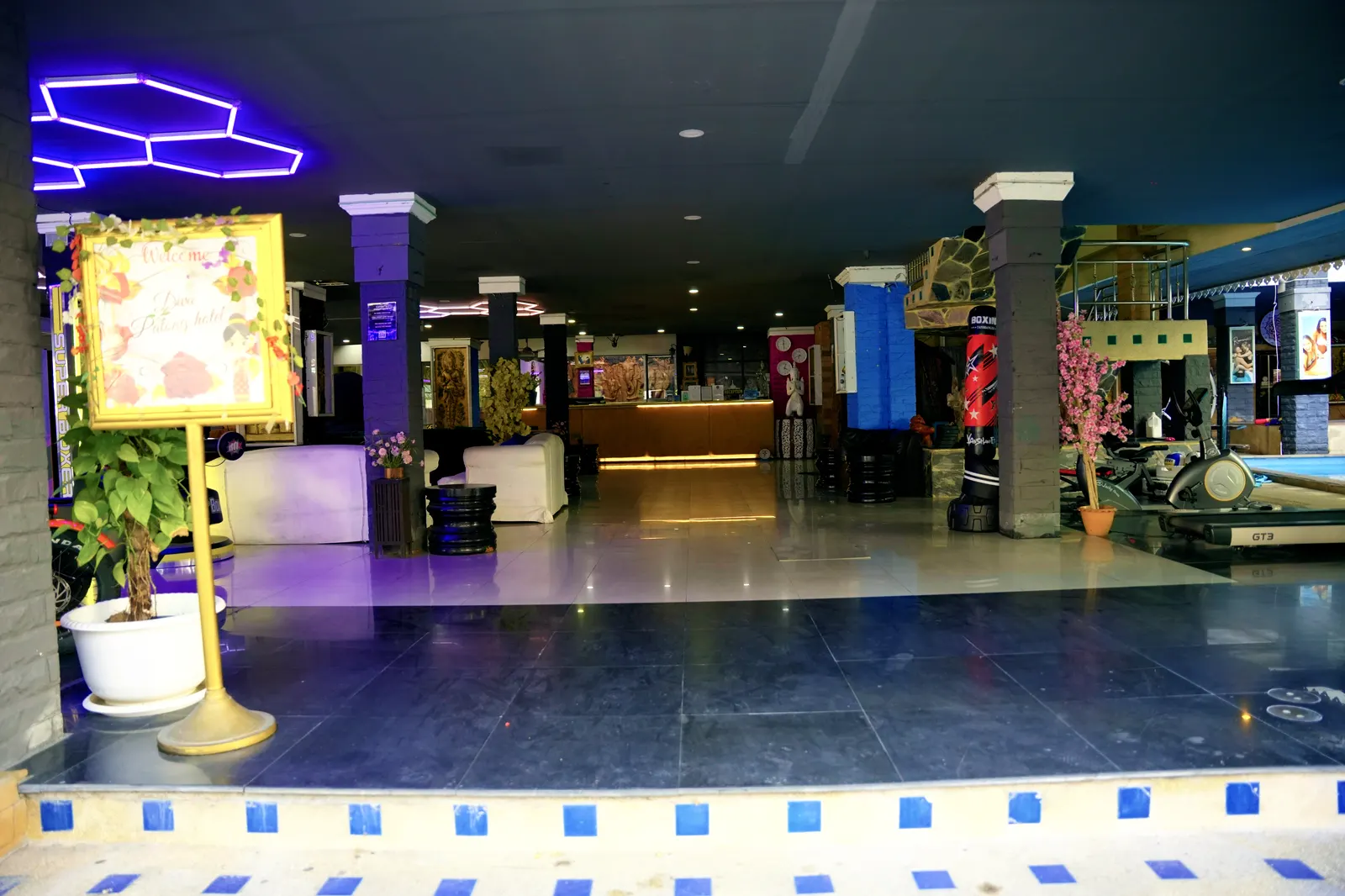Stella Bar at Diva Patong Hotel, photo 8